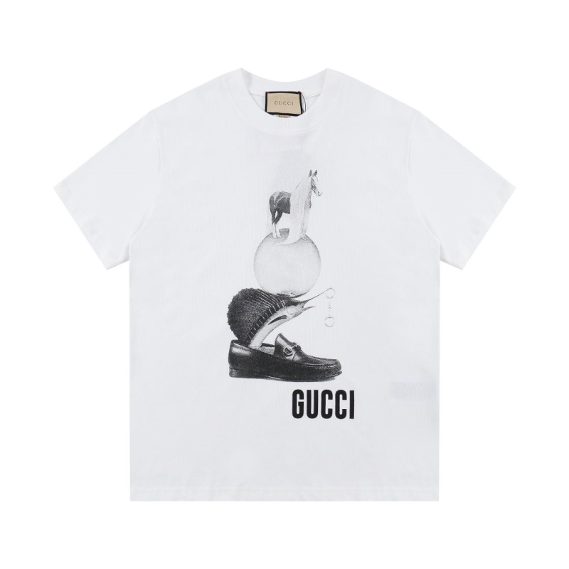 G*u*i t-shirts